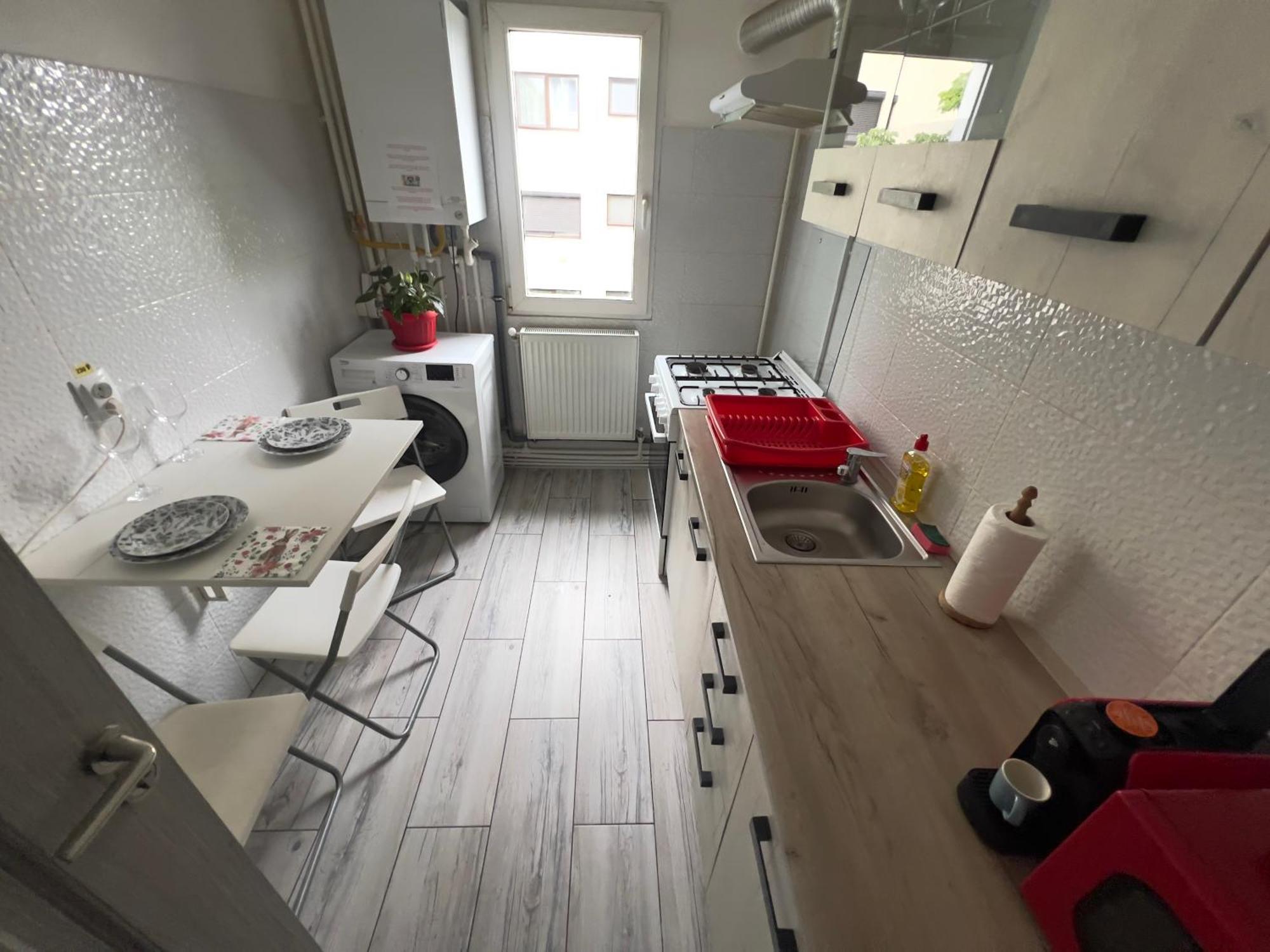 3 Rooms Apartment Airy & Bright Palas Style Iasi Buitenkant foto